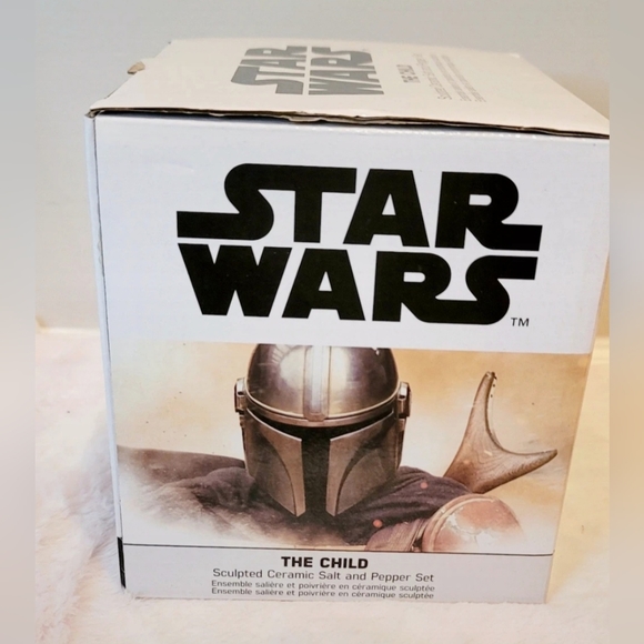 Star Wars - Yoda The Child sculpted Ceramic Salt Pepper Shaker set Mandalorian - Picture 2 of 6
